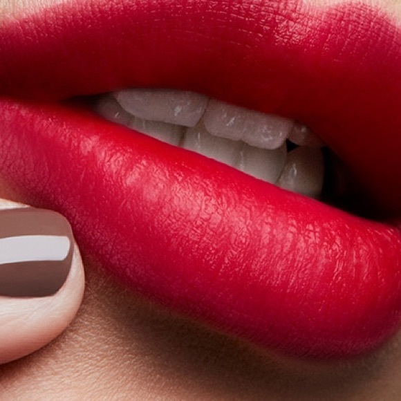 MAC- LOVE ME LIPSTICK GIVE ME FEVER (428) - Picture 5 of 5